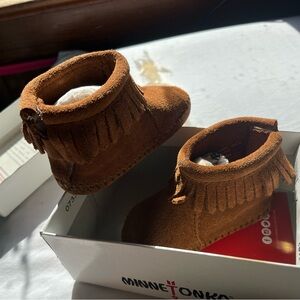 Minnetonka Tan Fringe Kids Moccasins
